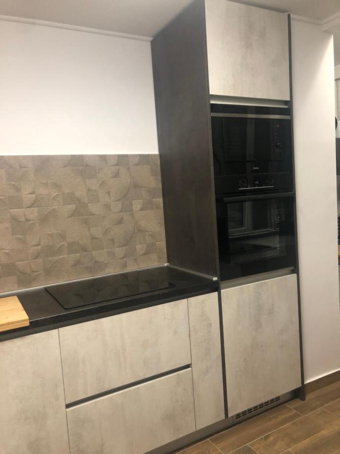Studio Apartman Avenija *** Славонски брод Екстериор снимка