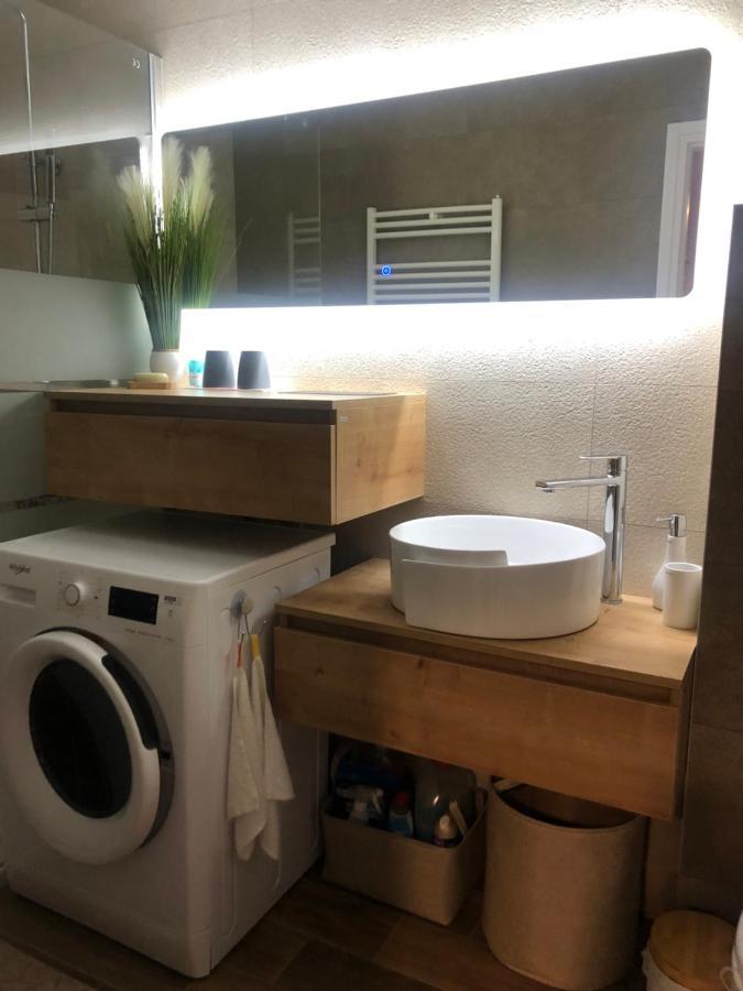 Studio Apartman Avenija *** Славонски брод Екстериор снимка